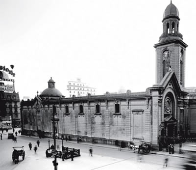 La construcción de obeliscos en 1600 años de historia La construcción de obeliscos en 1600 años de historia